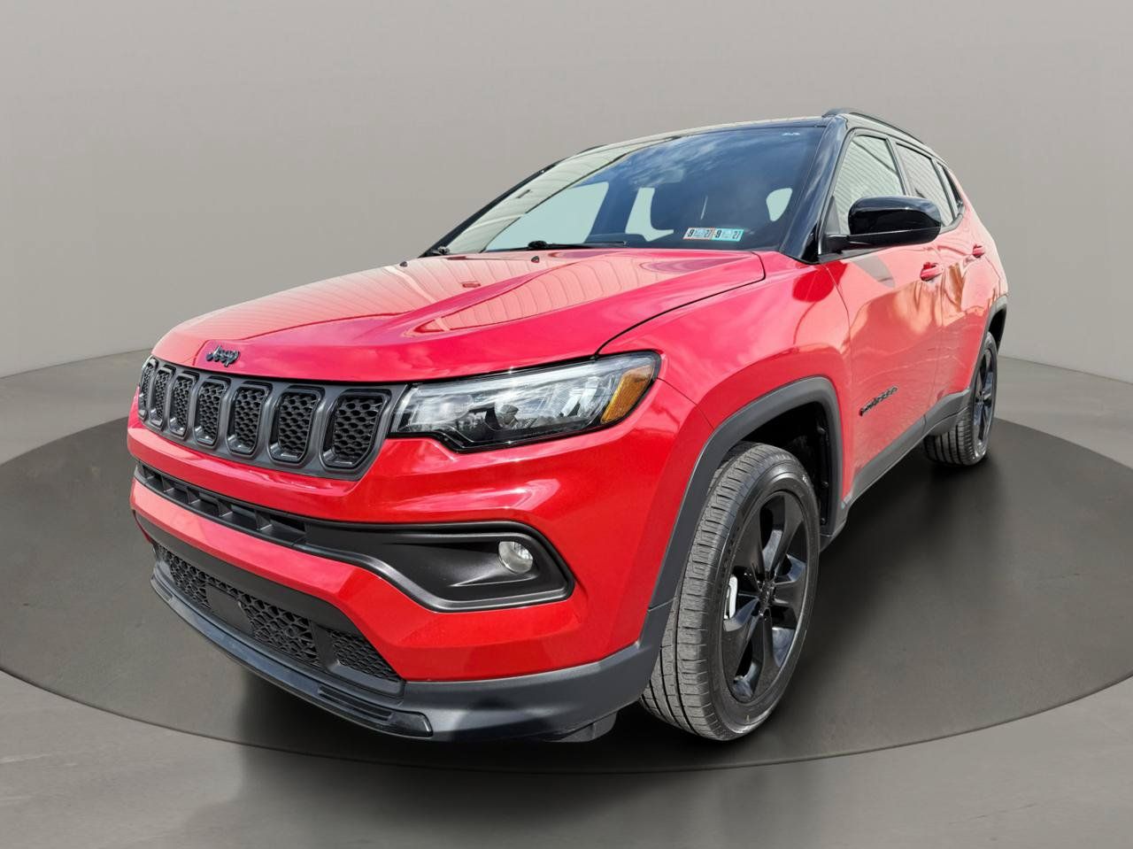 Used 2024 Jeep Compass Latitude w/ Convenience Group AWD/4WD image 34