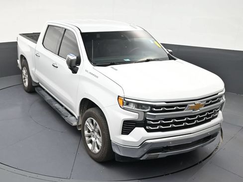 Used 2022 Chevrolet Silverado 1500 LTZ RWD image 18