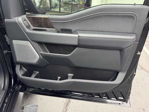 Used 2021 Ford F150 Lariat w/ Equipment Group 502A High image 17