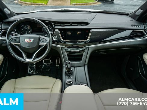 Used 2023 Cadillac XT6 Sport w/ Technology Package AWD/4WD image 28