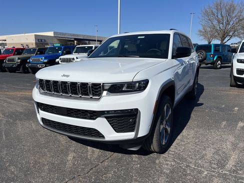 New 2026 Jeep Grand Cherokee L Limited AWD/4WD image 1