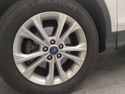 Used 2018 Ford Escape SE FWD image 31