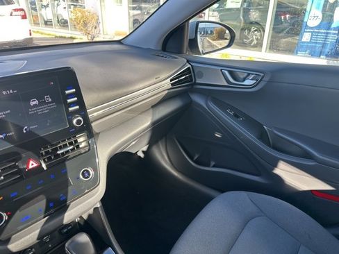 Used 2022 Hyundai Ioniq SEL image 30