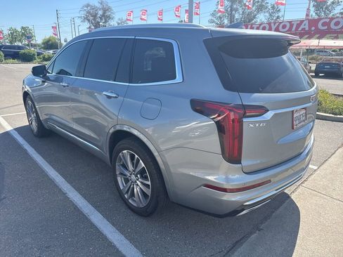 Used 2024 Cadillac XT6 Premium Luxury FWD image 3