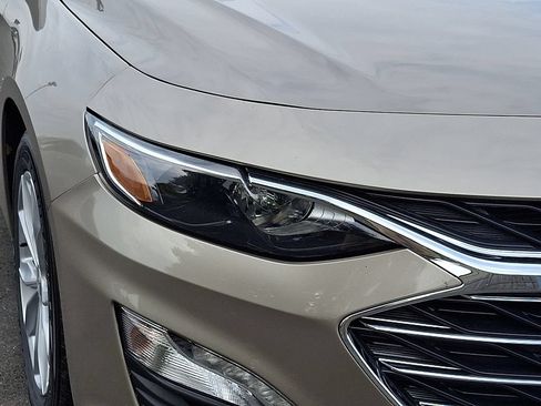 Used 2024 Chevrolet Malibu LT FWD image 9