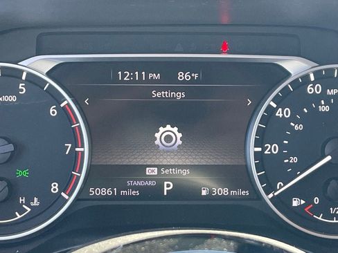 Used 2023 Nissan Rogue SV image 13