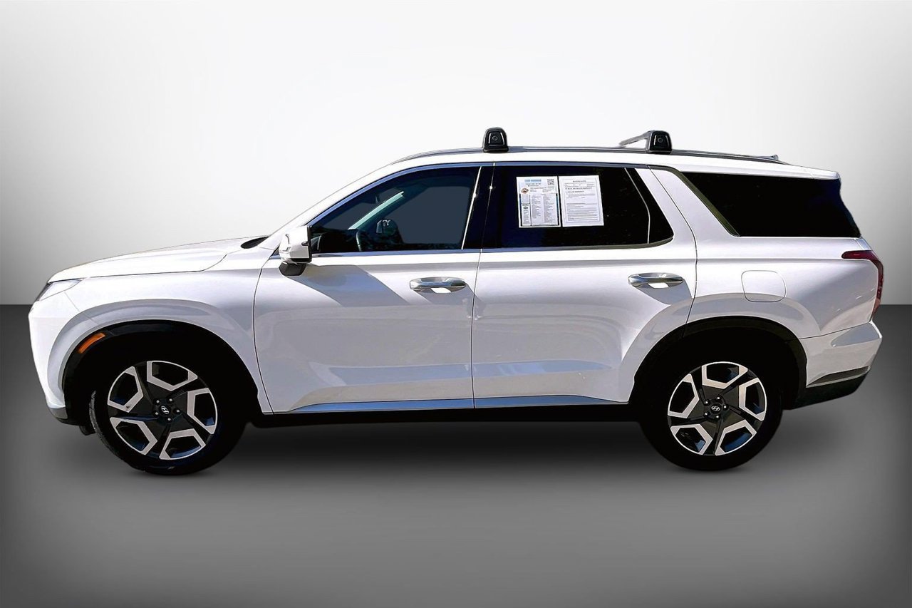 Used 2024 Hyundai Palisade SEL w/ Premium Package FWD image 5
