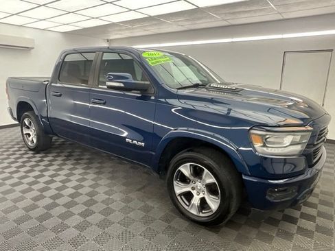 Used 2019 RAM 1500 Laramie w/ Sport Appearance Package AWD/4WD image 3