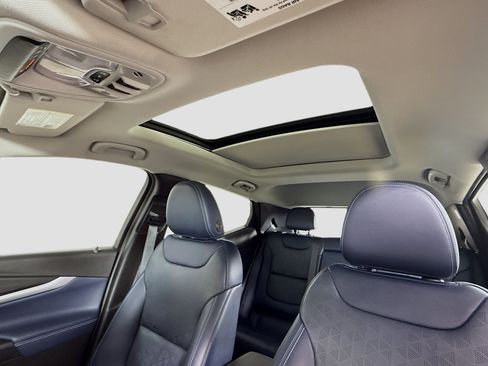 Used 2023 Chevrolet Bolt EUV Premier w/ Sun & Sound Package image 23