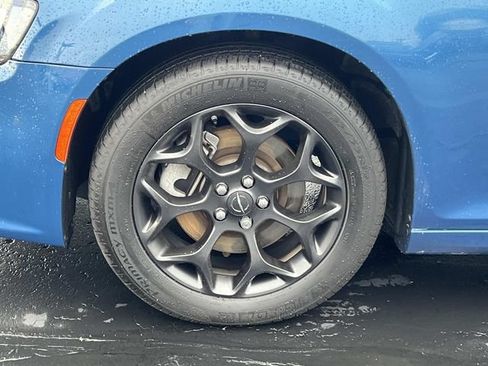 Used 2022 Chrysler 300 Touring L w/ Popular Equipment Group AWD/4WD image 10