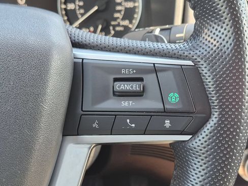 Used 2024 Mitsubishi Outlander SE Black Edition AWD/4WD image 18