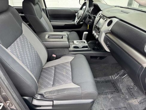 Used 2018 Toyota Tundra SR5 w/ SR5 Upgrade Package RWD image 17