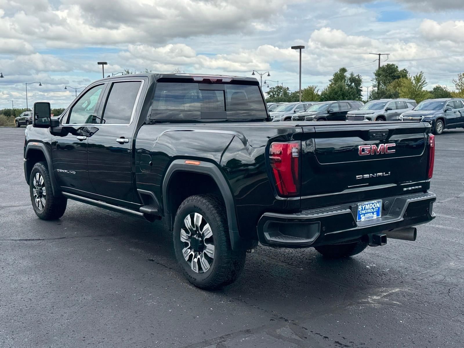 Used 2026 GMC Sierra 2500 Denali w/ Denali Reserve Package AWD/4WD image 3