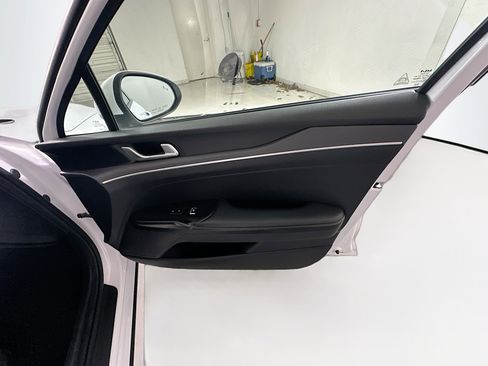 Used 2023 Kia K5 LXS image 30