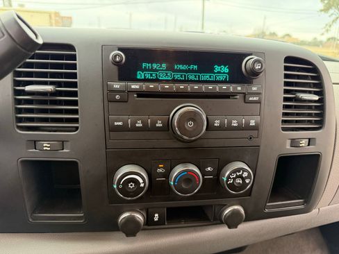 Used 2013 Chevrolet Silverado 1500 LS image 16