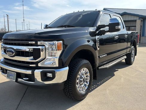 Used 2020 Ford F350 XLT w/ XLT Premium Package image 3