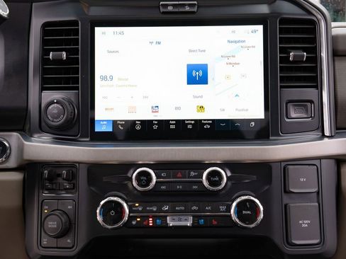 Used 2025 Ford F350 Platinum w/ Platinum Plus Package image 14