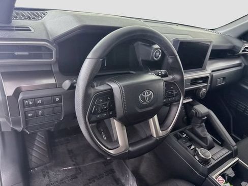 Certified 2026 Toyota 4Runner SR5 AWD/4WD image 10