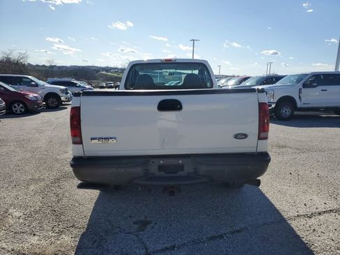 Used 2006 Ford F250 XL image 5