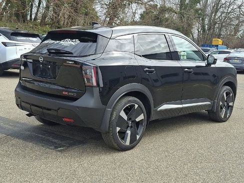 Certified 2025 Nissan Kicks SR image 7