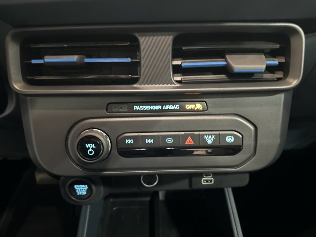 Used 2026 Ford Maverick Lobo AWD/4WD image 21