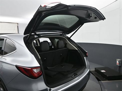 Used 2023 Acura MDX SH-AWD image 32