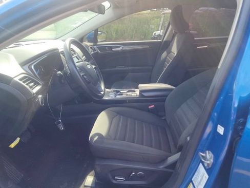Used 2019 Ford Fusion SE FWD image 11