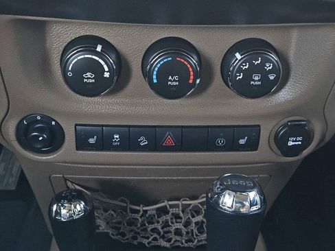 Used 2015 Jeep Wrangler Unlimited Sahara w/ Max Tow Package image 14