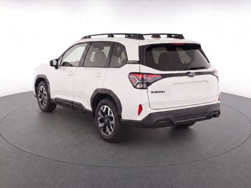 Used 2026 Subaru Forester Premium AWD/4WD image 4