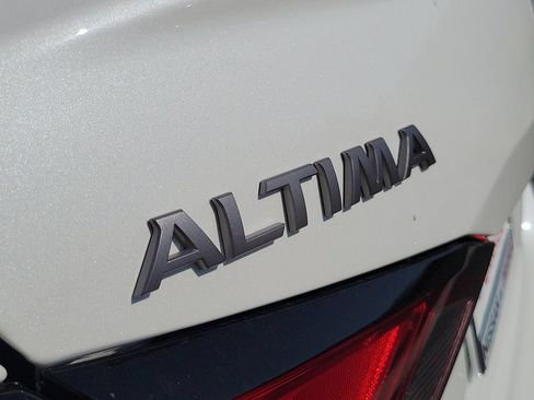 New 2026 Nissan Altima 2.5 SV FWD image 15