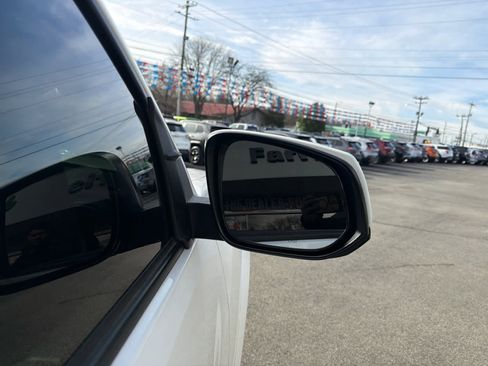 Used 2021 Toyota Tacoma SR5 image 6