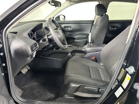 Used 2026 Honda HR-V LX image 11