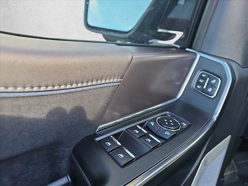 New 2025 Ford F150 Platinum w/ Equipment Group 702A High image 17