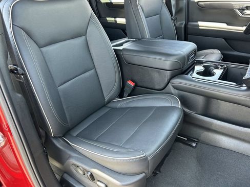 Used 2025 GMC Yukon XL Elevation AWD/4WD image 28