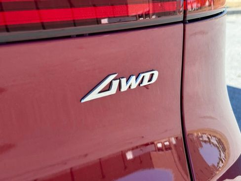 New 2026 Genesis GV70 2.5T Advanced AWD/4WD image 16
