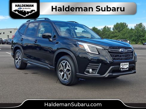 Certified 2023 Subaru Forester Premium AWD/4WD image 1