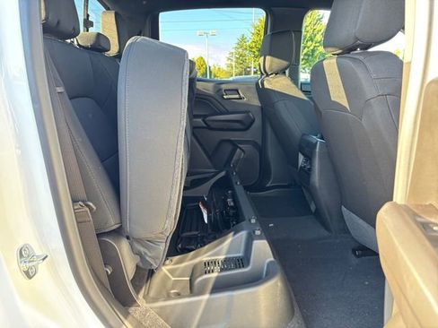 New 2026 Chevrolet Colorado W/T image 28