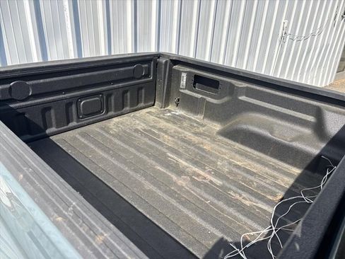 Used 2025 Jeep Gladiator Sport image 9