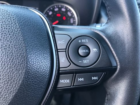 Certified 2022 Toyota RAV4 XLE Premium image 8