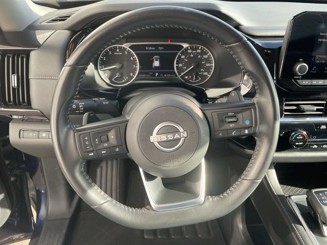 Used 2024 Nissan Pathfinder SV AWD/4WD image 14