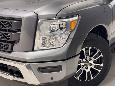 Used 2024 Nissan Titan SV w/ SV Convenience Package image 28