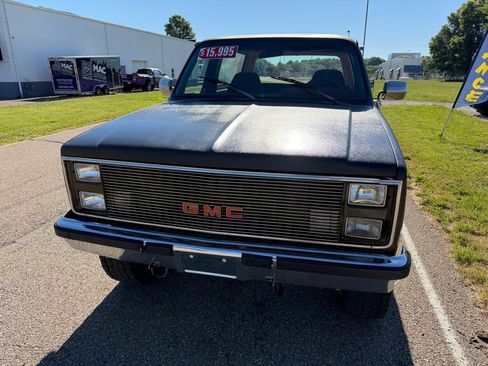 Used 1987 GMC Jimmy 4WD image 4