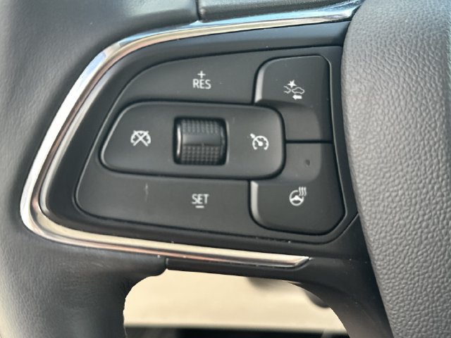 Used 2022 Buick Envision Avenir w/ Technology Package II FWD image 23