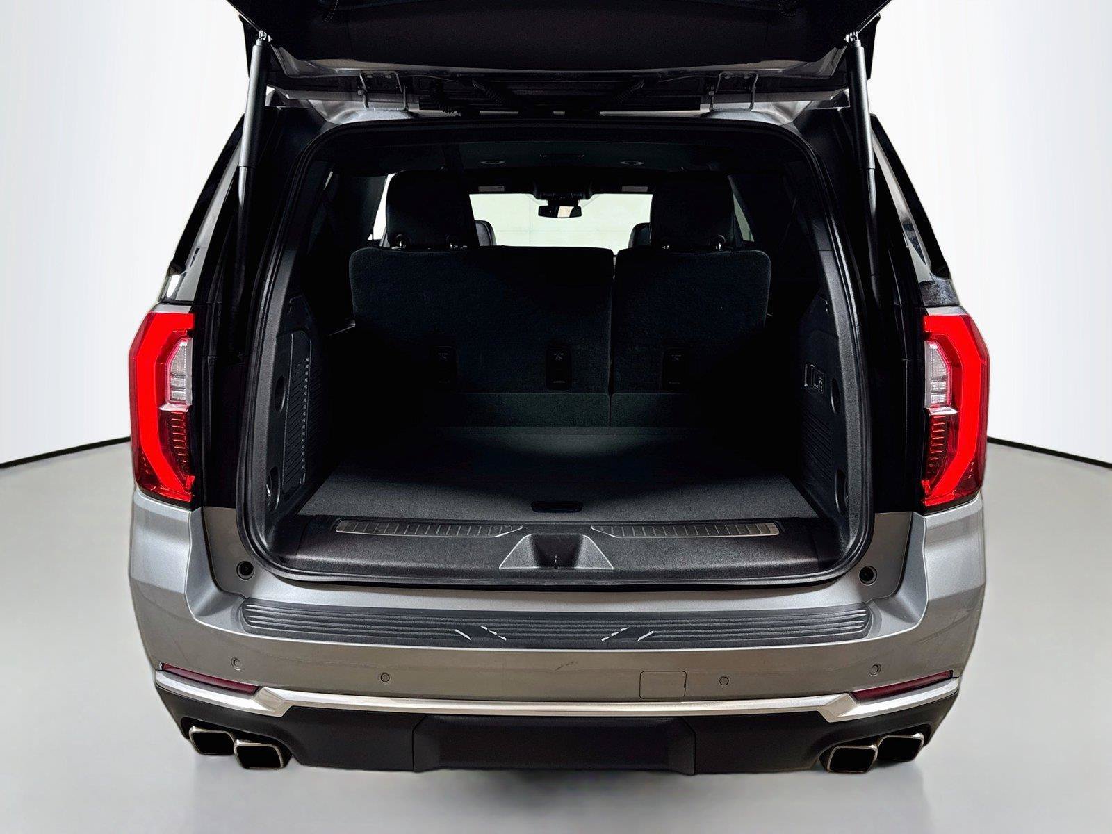 Certified 2025 GMC Yukon XL Denali AWD/4WD image 57