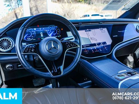 Used 2022 Mercedes-Benz EQS 580 4MATIC Sedan image 27