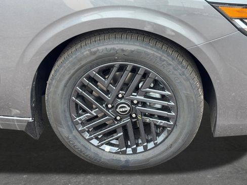 New 2026 Nissan Sentra SV w/ SV Convenience Package FWD image 9