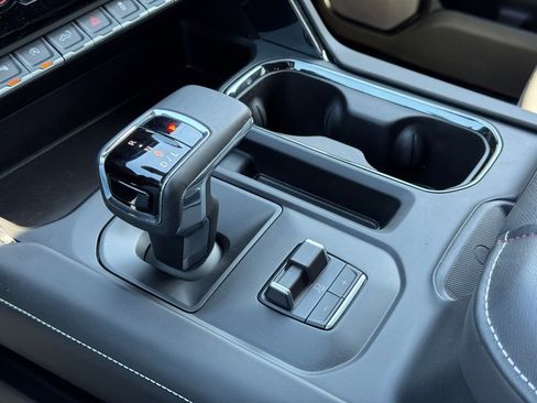 Used 2025 GMC Sierra 1500 AT4X w/ AT4X AEV Edition image 38