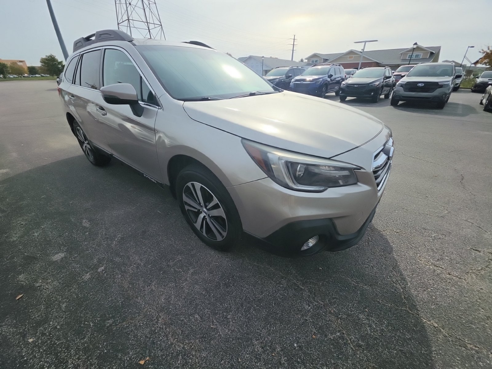 Used 2019 Subaru Outback 2.5i Limited AWD/4WD image 9