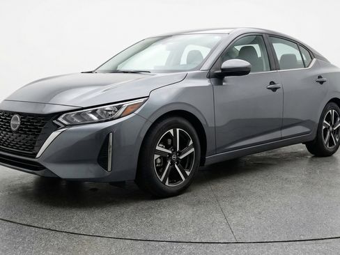 Used 2025 Nissan Sentra SV FWD image 3