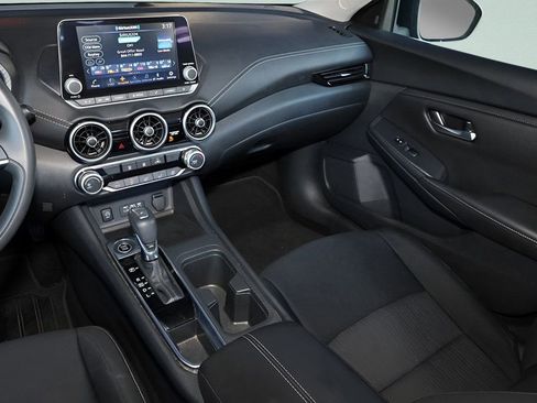 Used 2024 Nissan Sentra SV image 17